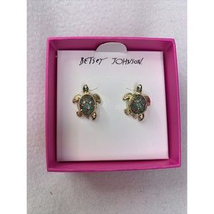 Betsey Johnson Green Turtle Gold Tone Stud Earrings‎